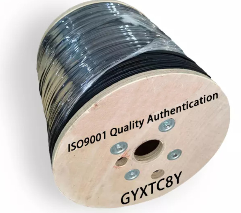 GYXTC8Y Outdoor Fig8 Glasvezelkabel 2 4 6 8 12 Core Antenne Staaldraad Sterkte Lid