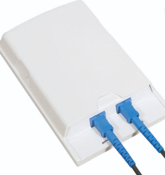 FTTH 2 van de de Beëindigingsdoos van de Kernen Optische Vezel ABS 2pcs van PC Adapters van Sc Binnen of de Openlucht