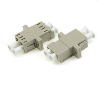De Schakelaarupc Poolse Stype van de adaptervezel Optische Multimode LC Duplexadapter met Flens